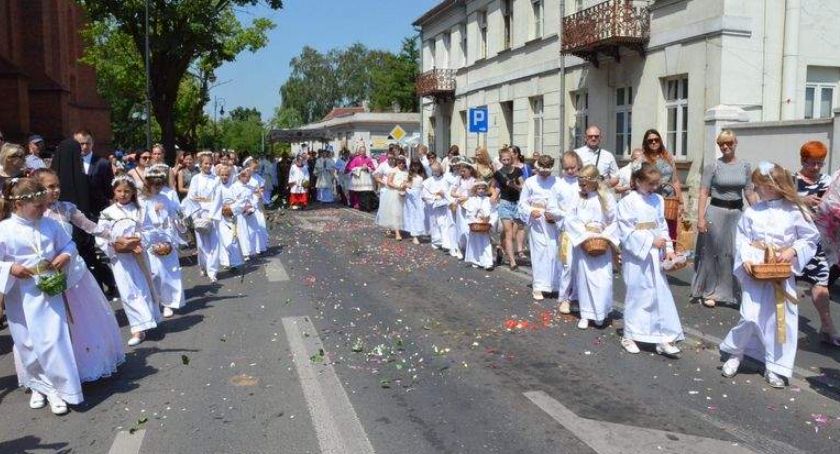 Boże Ciało 2020 we Włocławku i okolicach. Jak w tym roku będą wyglądać procesje?