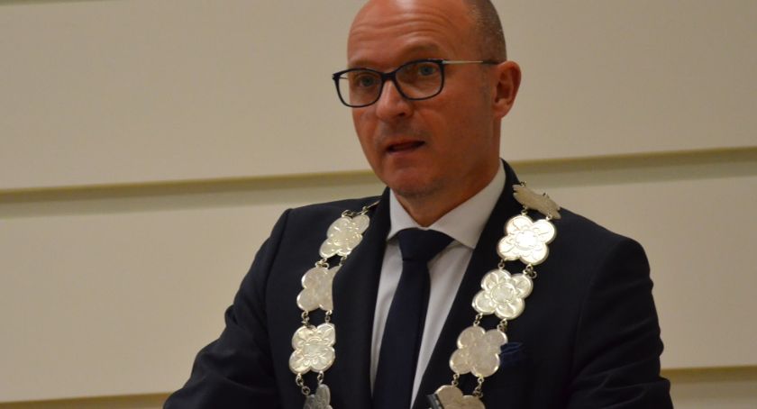 Wotum zaufania dla Prezydenta Włocławka. Nie zabrakło słów krytyki. Było też o poszerzeniu granic miasta