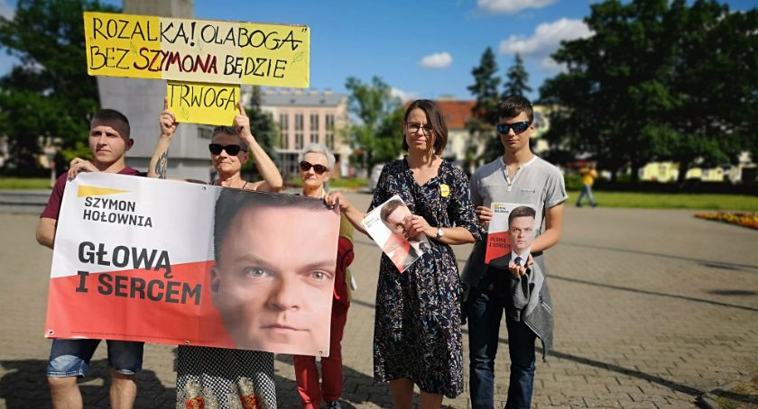 Szymon Hołownia we Włocławku? Drużyna Hołowni na Placu Wolności