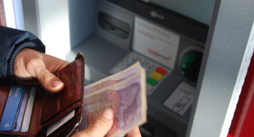 Jak korzystnie zaciągnąć kredyt na spełnienie marzeń? 