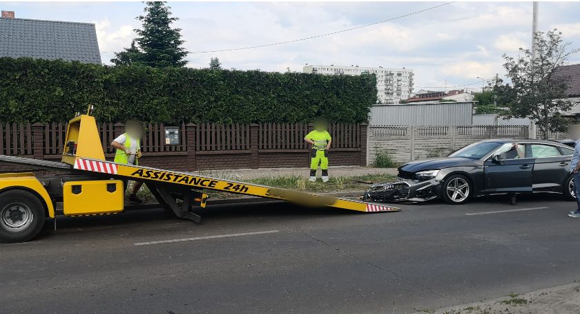 Zderzenie 3 aut na ulicy Wojskowej we Włocławku [ZDJĘCIA]