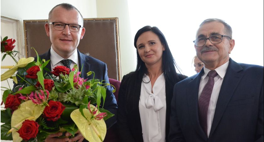 Burmistrz Brześcia Kujawskiego Tomasz Chymkowski  z  jednogłośnym  absolutorium i votum zaufania