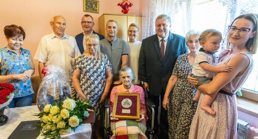 Unitas Durat dla Heleny Wujciak. Stuletnia brześcianka otrzymała medal 