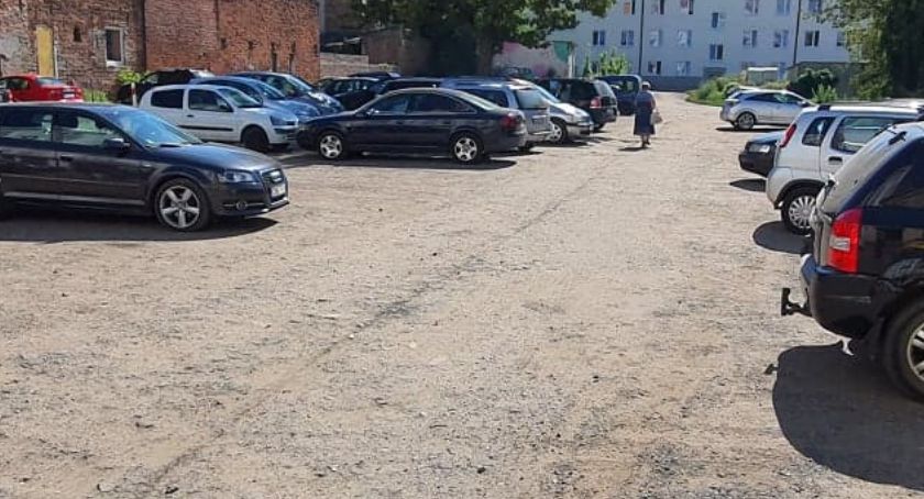 Co z parkingiem przy Starostwie Powiatowym we Włocławku ?