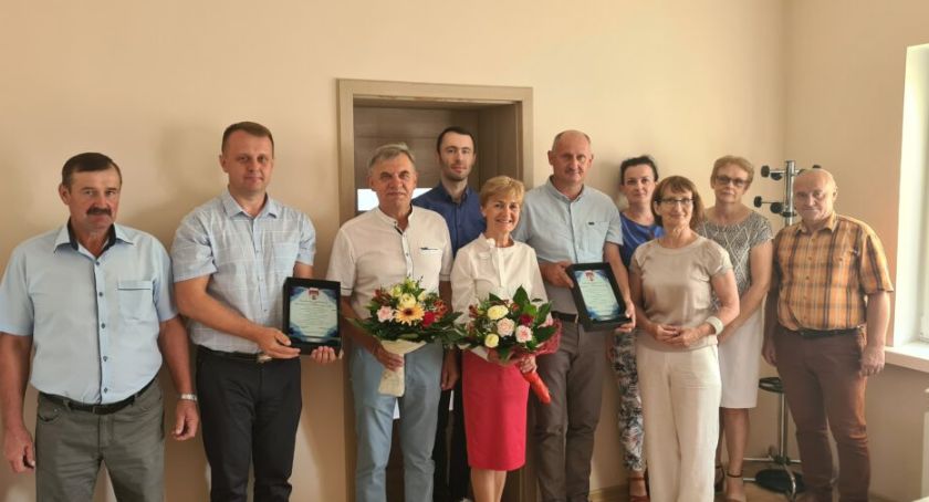 Pożegnali wieloletnich dyrektorów szkół w Kaliskach oraz w Kłóbce