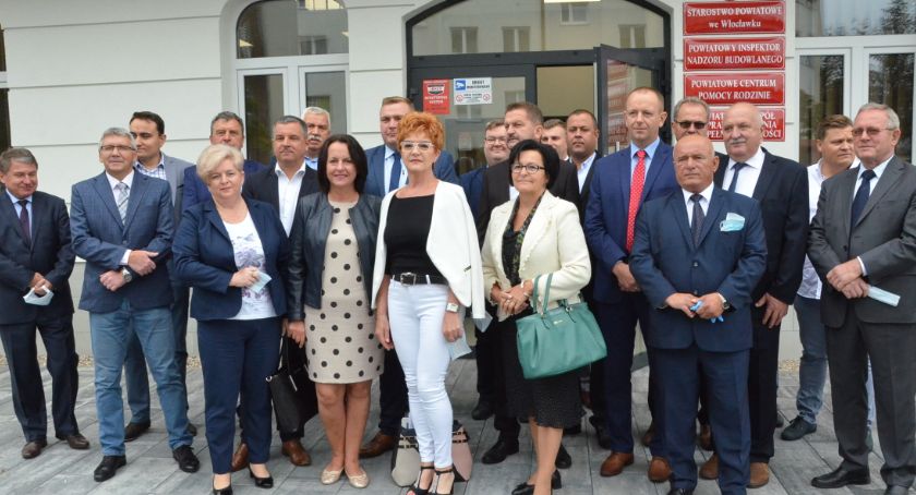 Nowy budynek Starostwa Powiatowego we Włocławku. Zobacz jak wygląda [ZDJĘCIA]