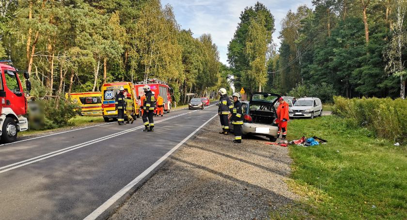 Wypadek w Wistce Szlacheckiej w Gminie Włocławek. Zderzyły się dwa samochody osobowe [ZDJĘCIA]