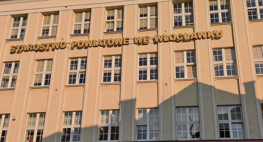 Koronawirus: Ognisko zakażeń w DPS w Wilkowiczkach. Wojsko ruszyło z pomocą
