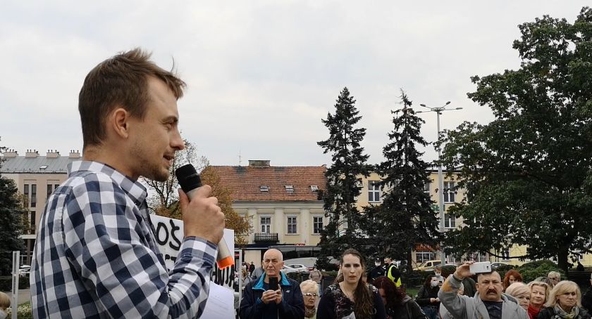 Marsz o Wolność we Włocławku: Walczymy dla wszystkich, którzy mają utrudniony dostęp do służby zdrowia ….