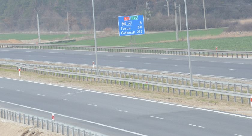 Strajk Kobiet: Blokada włocławskiego odcinka A1. Włocławek serce Polski musi się na chwilę zatrzymać!