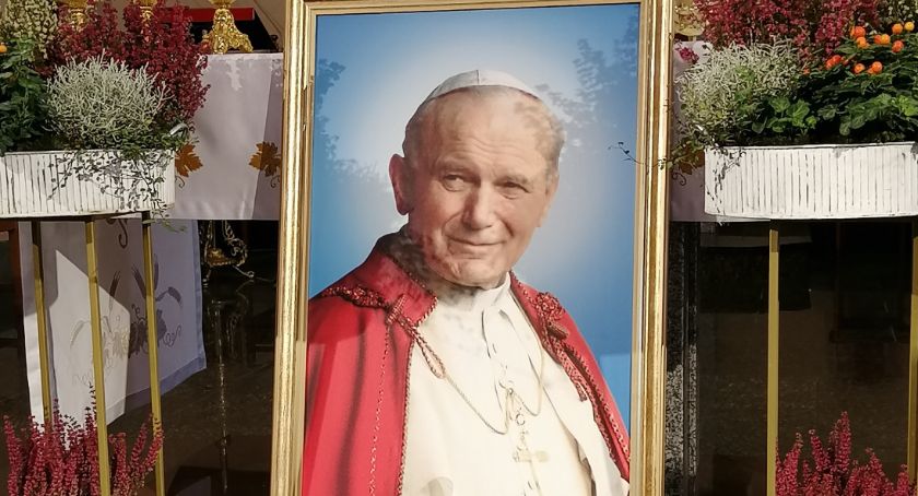 Koncert Papież Wielkich Lotów online. Gmina Włocławek zaśpiewa dla papieża