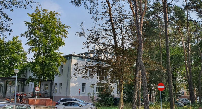 Koronawirus: 59 latek zmarł w szpitalu we Włocławku. W regionie zmarł 21 latek