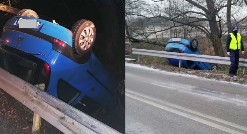 Ślisko na drogach. Opel zjechał do rowu i dachował [ZDJĘCIA]