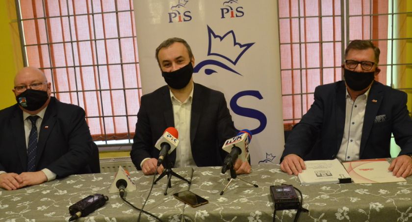 Przedstawiciele włocławskiego  PiS krytykują działania prezydenta Włocławka