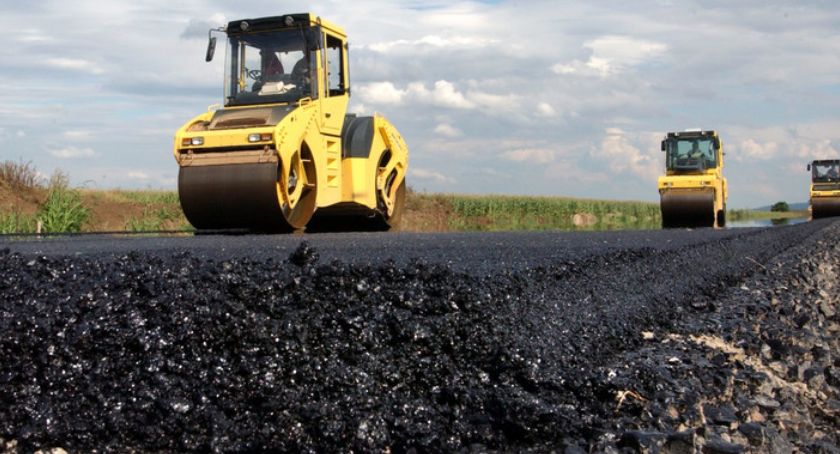 Lubień Kujawski: Wyremontują drogę powiatową. Już  opracowywany jest  projekt