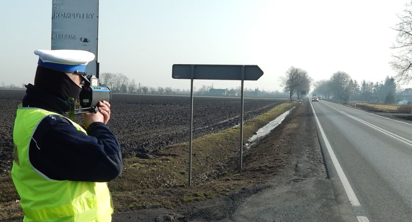 Przekraczają prędkość, jeżdżą po alkoholu, zagrażając innym