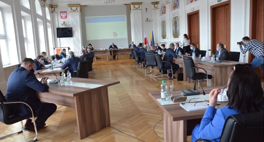 Rada Powiatu Włocławskiego: Nad czym obradowali radni ?