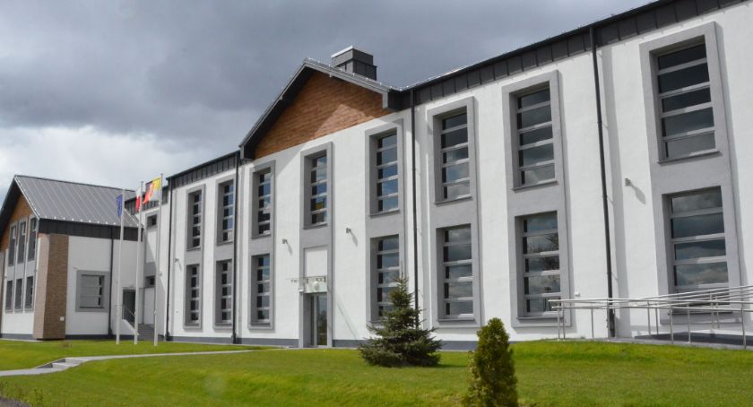 Koronawirus: Powiatowy Punkt Szczepień w Lubieńcu. Jak się zarejestrować ?
