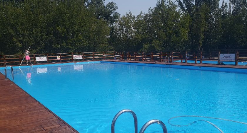 Baseny Letnie we Włocławku otwarte z początkiem wakacji [CENNIK]