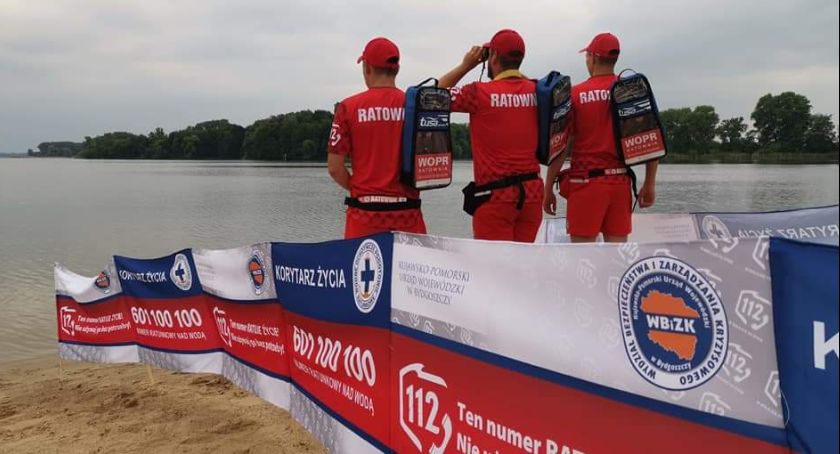 Bezpieczne wakacje 2021 – służby w gotowości, kąpieliska ze wsparciem wojewody