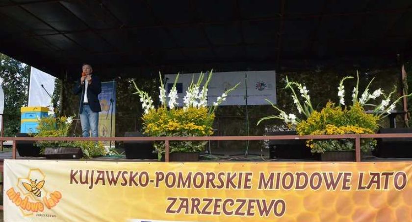 Miodowe Lato 2021 w Zarzeczewie. Będą degustacje i kiermasze