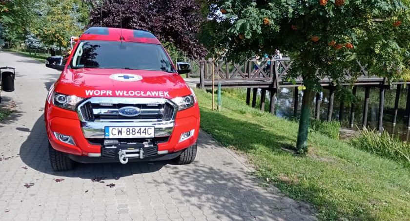 Tragedia nad Dunajem w Lubrańcu. Nurkowie wyłowili pływające ciało mężczyzny