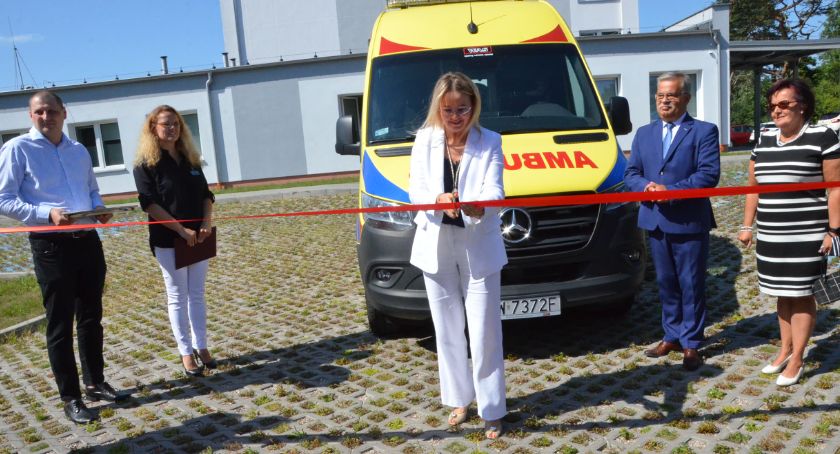 Włocławski szpital ma nową karetkę za ponad pół miliona 
