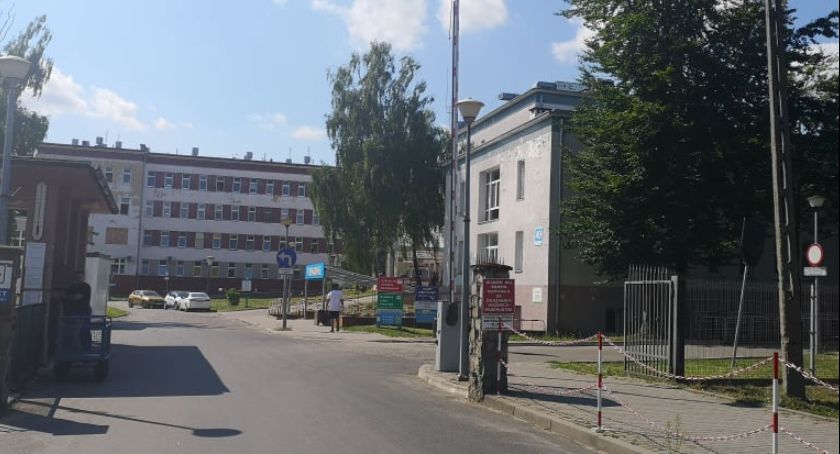 Szpital we Włocławku ogranicza lub wstrzymuje przyjęcia. Na które oddziały ?