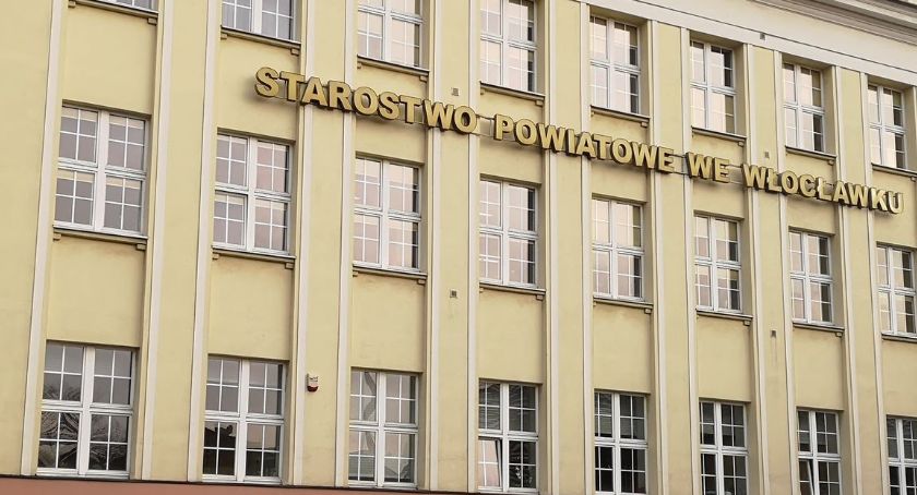 Praca w Starostwie Powiatowym we Włocławku. Kogo poszukują ?