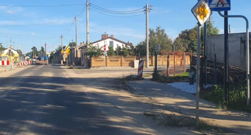 Utrudnienia drogowe w Kowalu. Trwają prace na  DW 265. Jak długo?