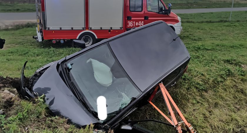 Zasłabł za kierownicą na A1 w pobliżu Kruszyna i uderzył w rów