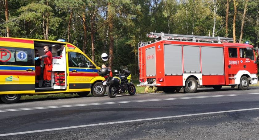 Wichura nad Włocławkiem i regionem. Ponad 70 interwencji. Wiatr przewraca drzewa. Mężczyzna w szpitalu
