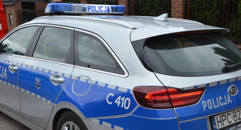 Uchodźcy zatrzymani pod Toruniem trafili do Włocławka. 38-latka z zarzutami narażenia życia 42 osób