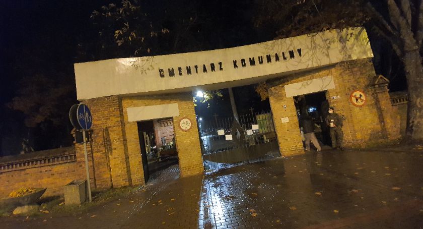 Wszystkich Świętych we Włocławku. Ważny komunikat dla odwiedzających groby bliskich