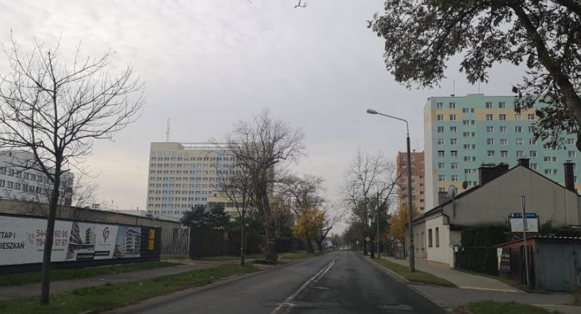 Wypadek w Redczu Krukowym. Ciężarówka zawadziła rowerzystę. Policja prosi o pomoc