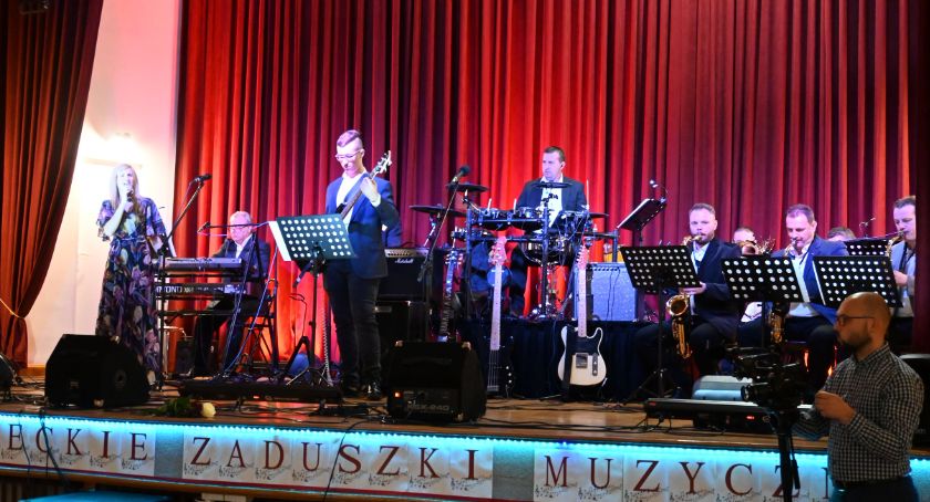 Zaduszki Muzyczne w Lubrańcu. Piękny koncert w LCDK [ZDJĘCIA]