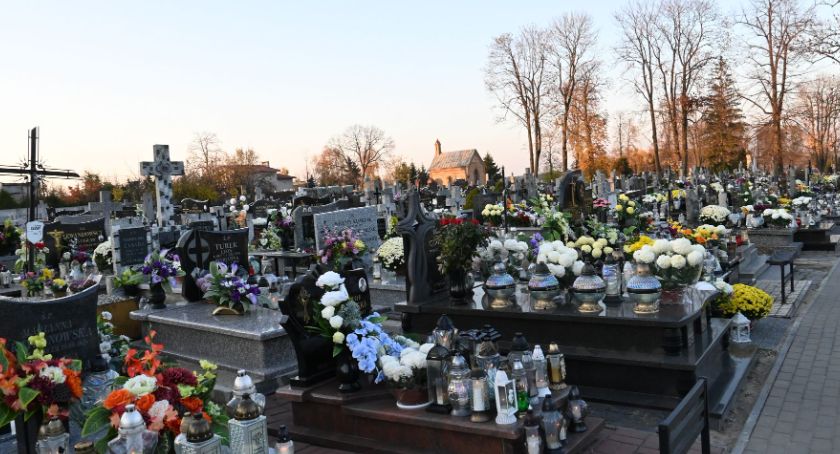 Wszystkich Świętych na cmentarzu w Kowalu [ZDJĘCIA]
