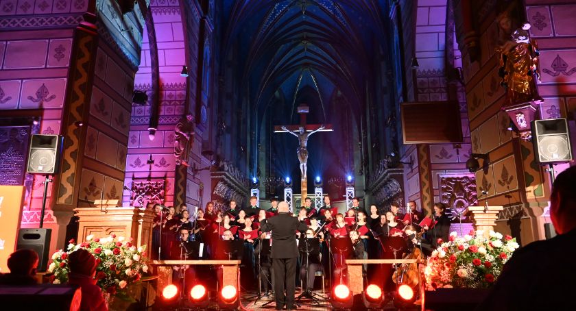 Katedra włocławska: Koncert Patriotyczny Chóru Canto [ZDJĘCIA]