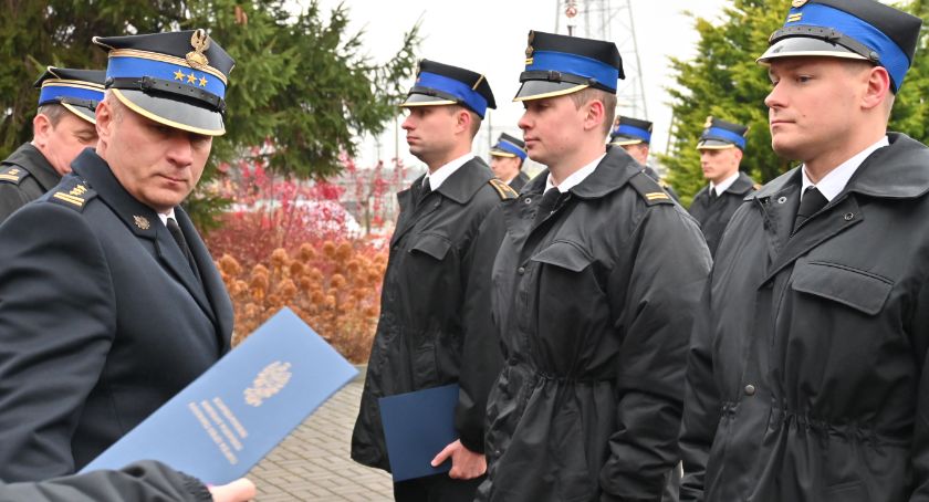 Awanse i nagrody dla strażaków z KM PSP we Włocławku