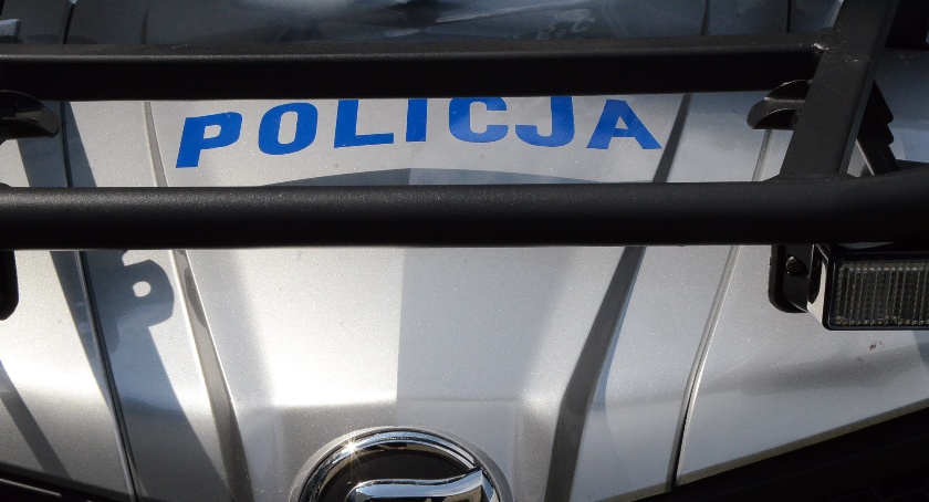 Wypadek w Szpiegowie. Mężczyzna szedł środkiem jezdni
