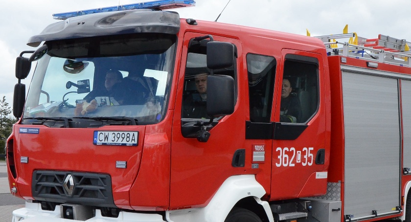 Włocławek: Zderzenie 4 samochodów. Dwóch kierowców przewieziono do szpitala