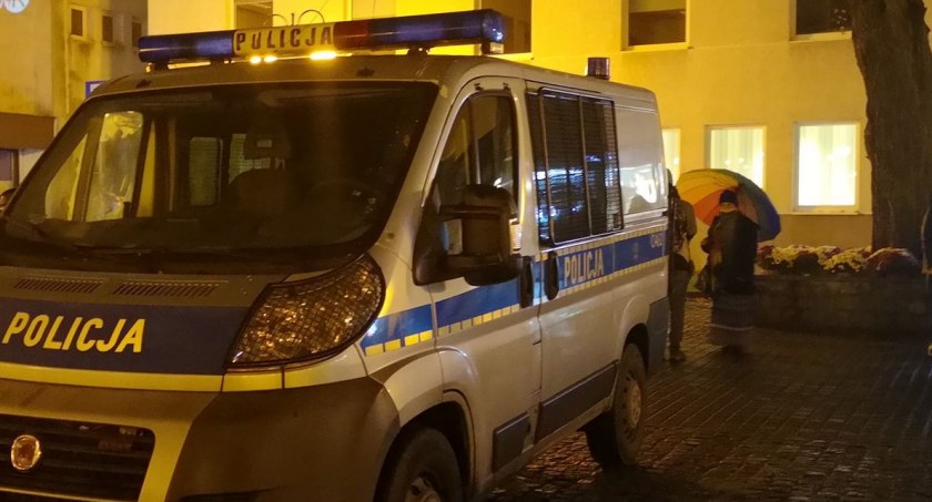 Śmiertelny wypadek w Golubiu - Dobrzyniu. Ciągnik potrącił kobietę na przejściu dla pieszych