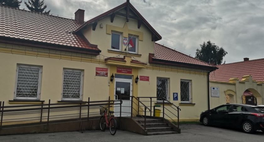 Praca w Urzędzie Miasta i Gminy w Chodczu