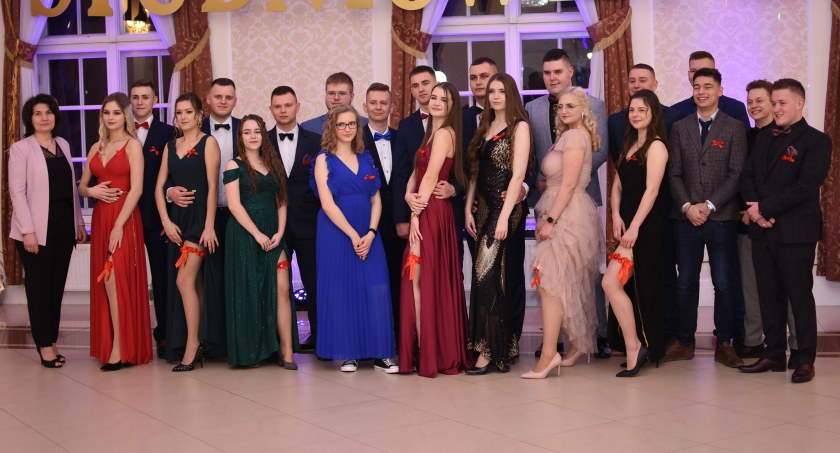 Studniówka 2022 we Włocławku: Ekonomik cz. 3