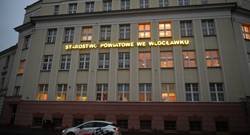 Bezpłatne kursy zawodowe we Włocławku. Starostwo Powiatowe we Włocławku realizuje projekt