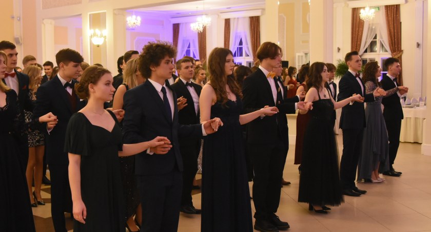 Studniówka 2022 Włocławek: LZK cz. 1 [ZDJĘCIA]