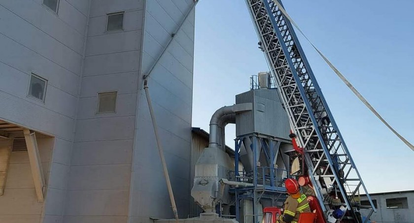 Pożar w Kaliskach: 7 jednostek straży w akcji