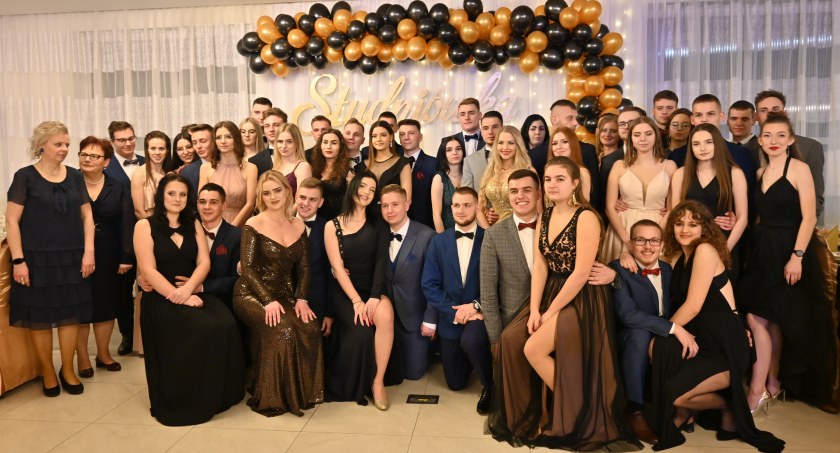 Studniówka 2022 Włocławek:  Budowlanka [FOTO, VIDEO]
