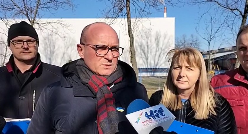 Zbiórka dla Ukrainy we Włocławku. Gdzie oddać krew i potrzebne rzeczy ? [LISTA]