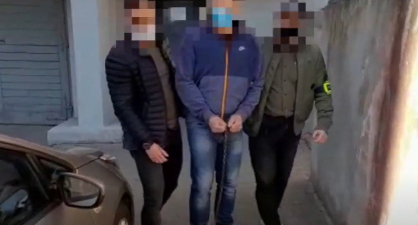 Chciał trenować dzieci z Ukrainy. Miał setki plików z pornografią dziecięcą